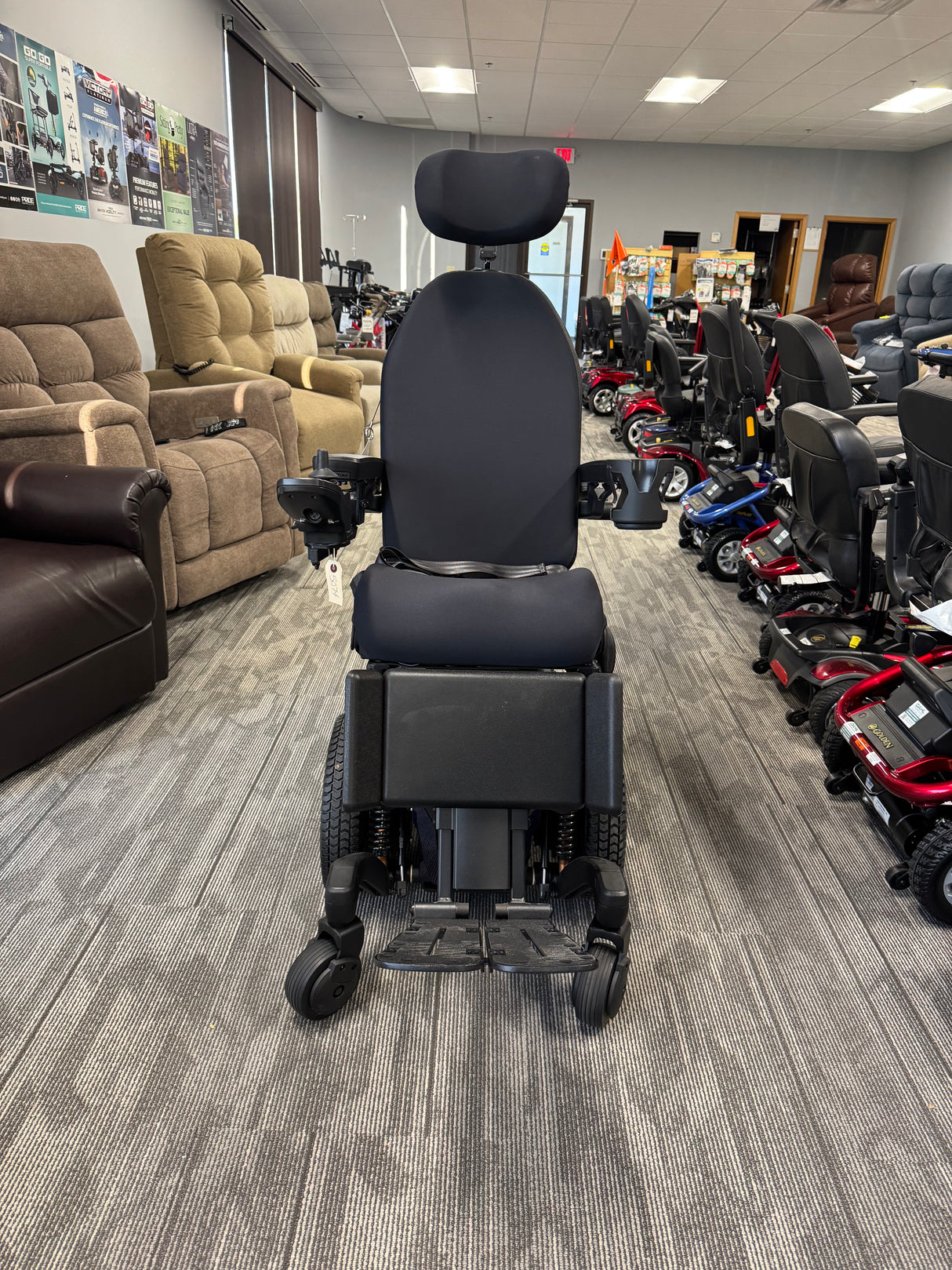 Q6 Edge® 3 Stretto Power Chair