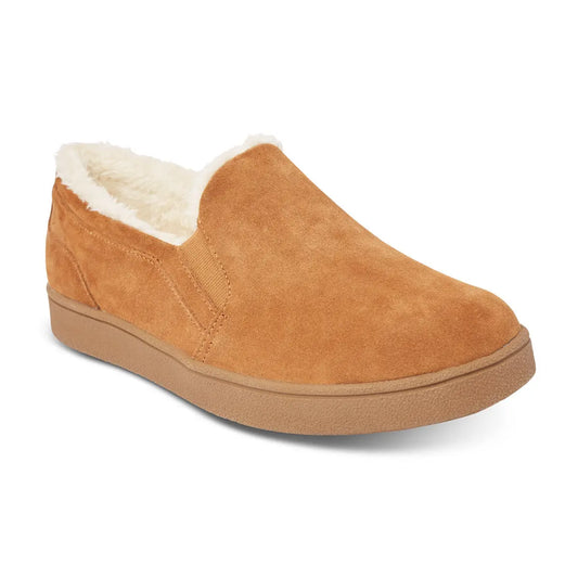 Angled view of the Anodyne No. 18 slipper in camel, featuring a cozy fleece lining, easy slip-on design, and lightweight rubber sole for all-day indoor comfort.