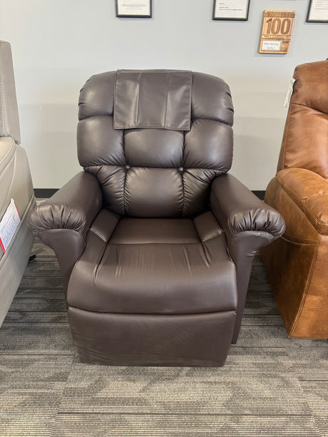 Golden Technologies PR510-SME Cloud Lift Chair in rich Coffee Bean leather, displayed at Dahl Medical Supply showroom in Minnesota.