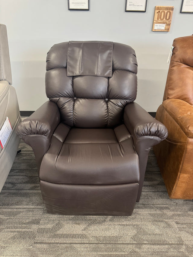 Golden Technologies PR510-SME Cloud Lift Chair in rich Coffee Bean leather, displayed at Dahl Medical Supply showroom in Minnesota.