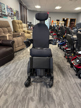 Q6 Edge® 3 Stretto Power Chair