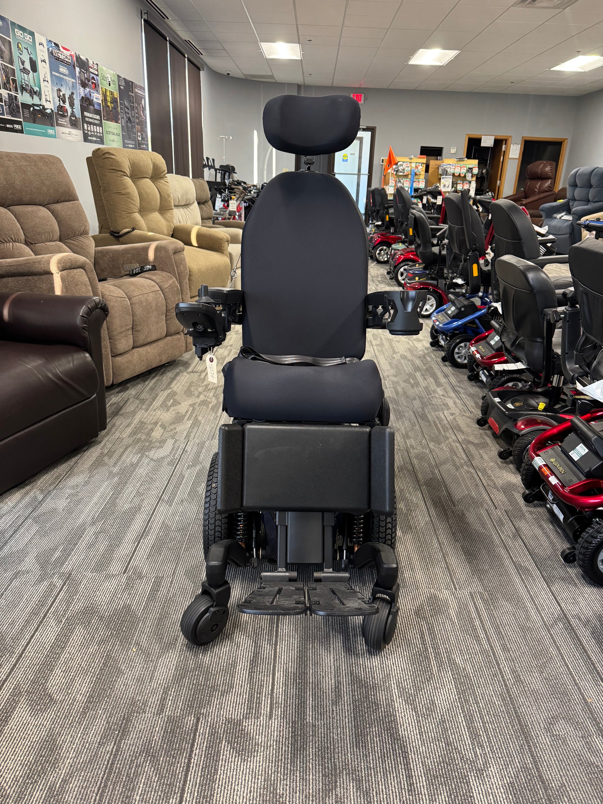 Q6 Edge® 3 Stretto iLevel Power Chair