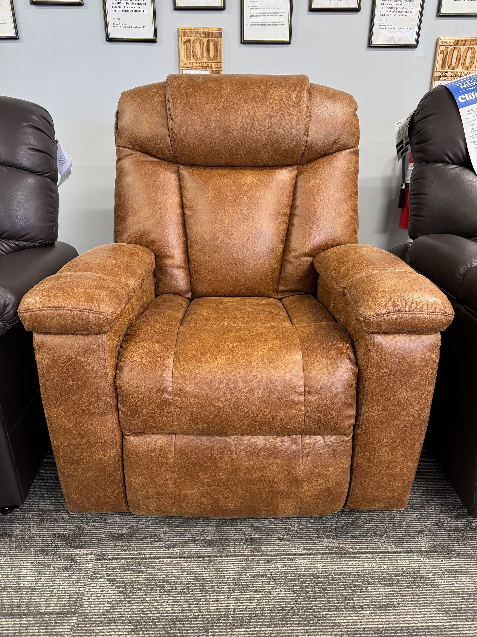 Golden PR442-MED Rhea Lift Chair in Acorn